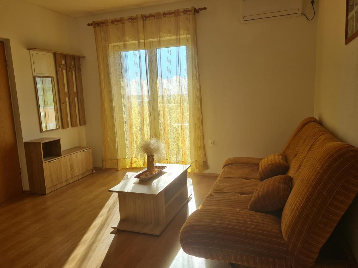 Apartments Zakarija 诺瓦利娅 外观 照片