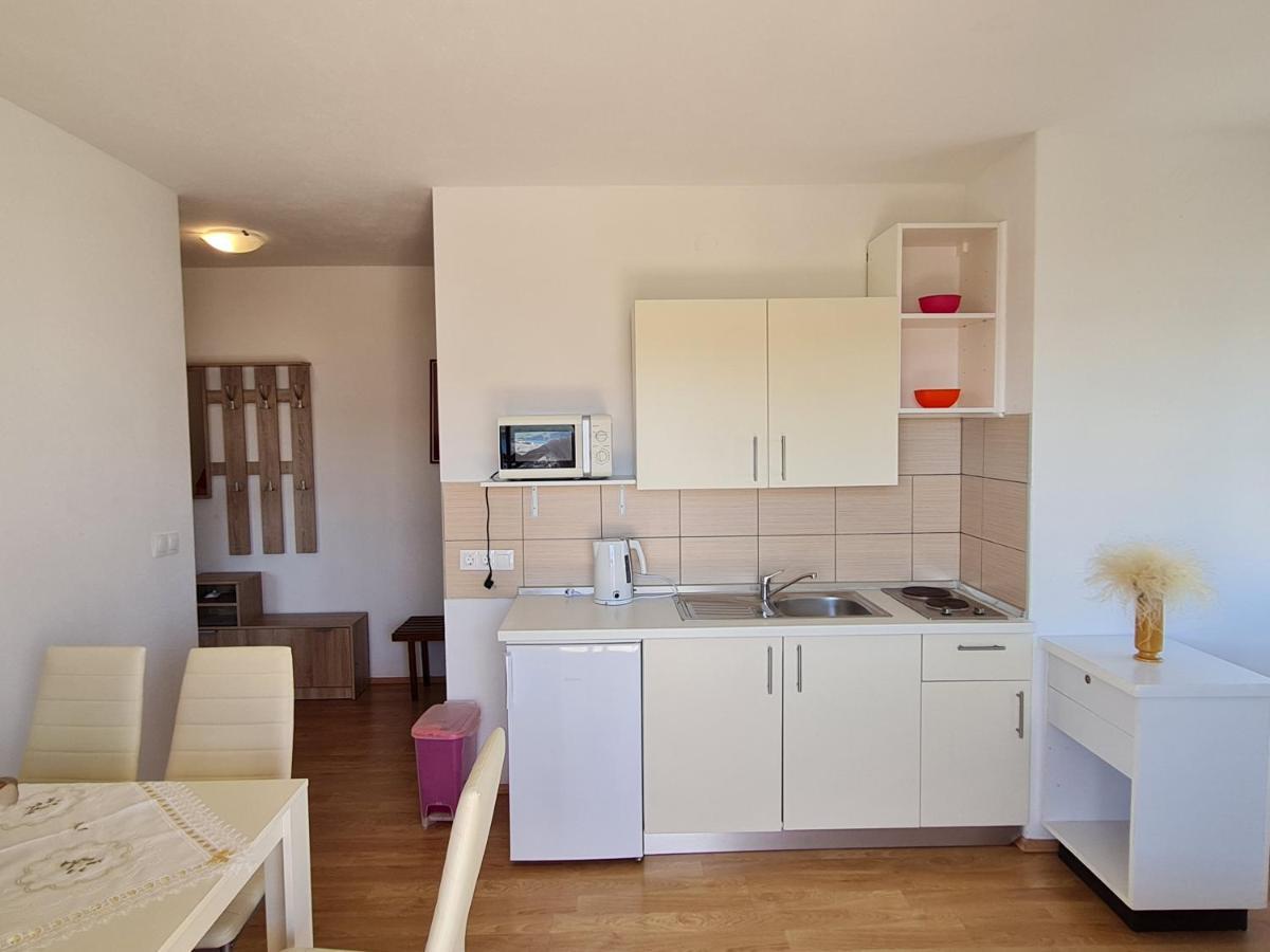 Apartments Zakarija 诺瓦利娅 外观 照片