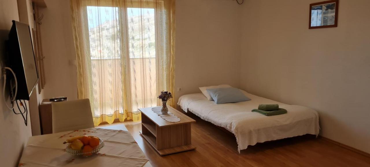 Apartments Zakarija 诺瓦利娅 外观 照片