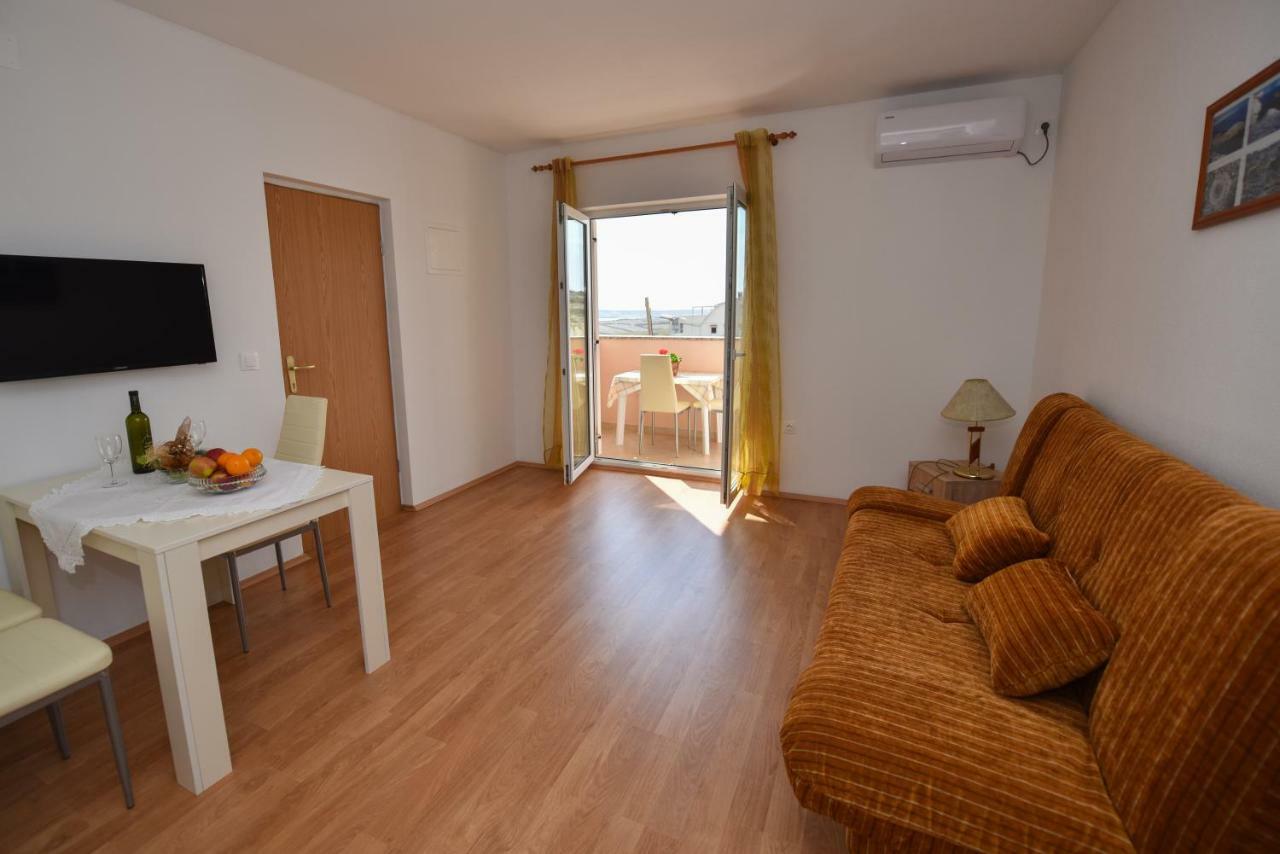 Apartments Zakarija 诺瓦利娅 外观 照片