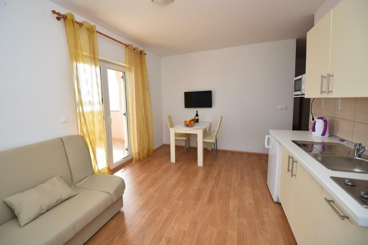 Apartments Zakarija 诺瓦利娅 外观 照片