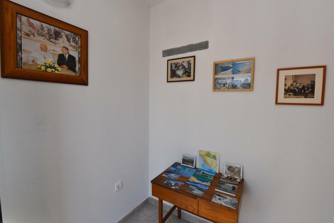 Apartments Zakarija 诺瓦利娅 外观 照片